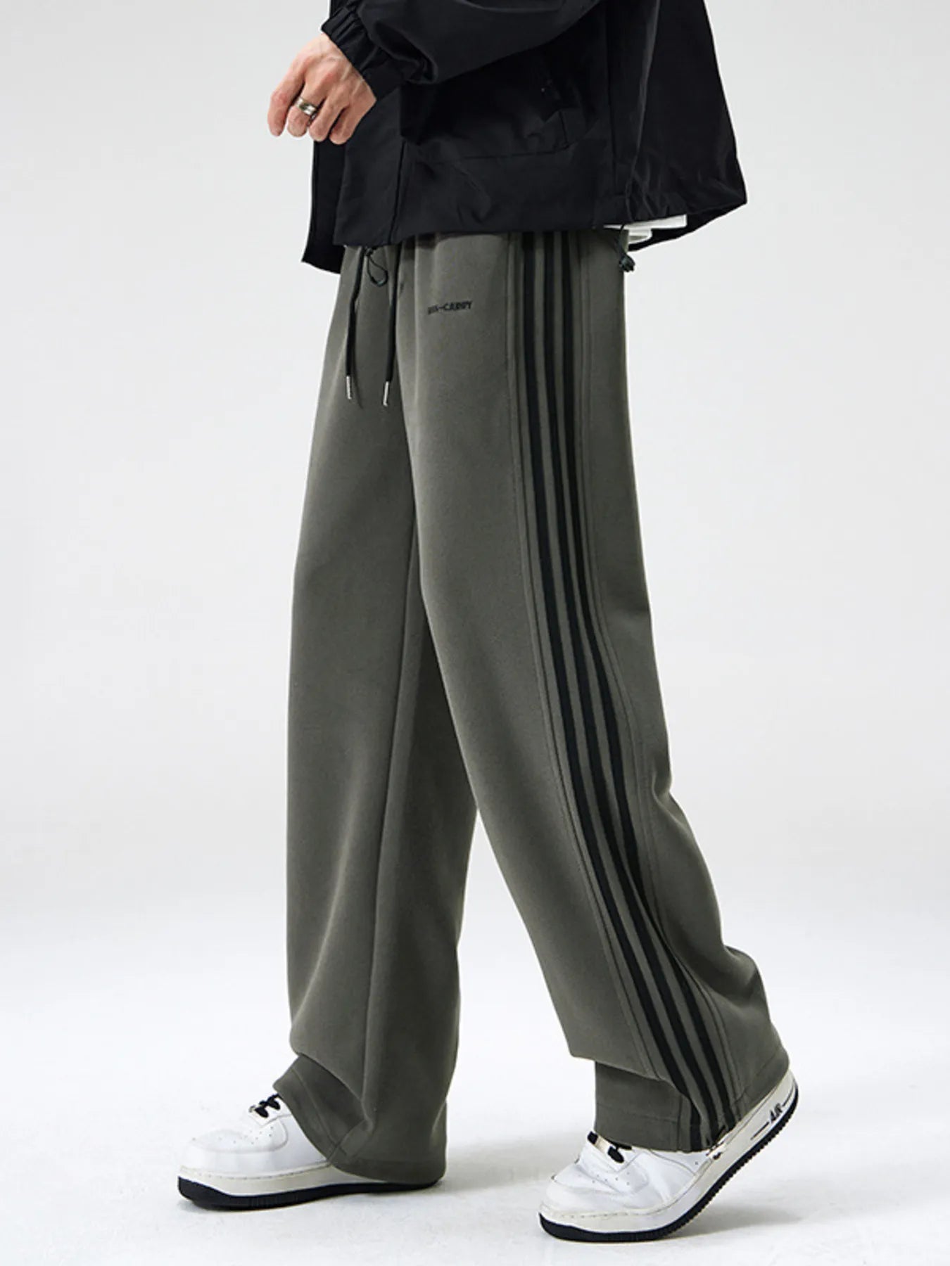 40325c2df5de4176b4a12e8e9f2e0f78-Max-Origin