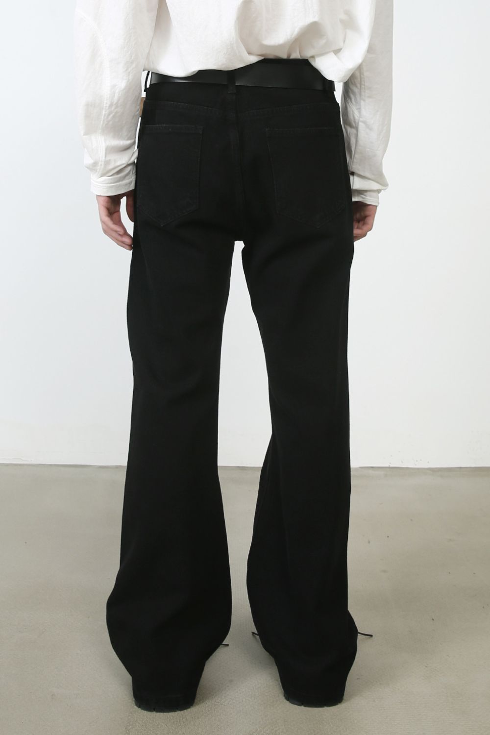 42499bc9-c46a-4717-bdfe-74f01614150b-Max