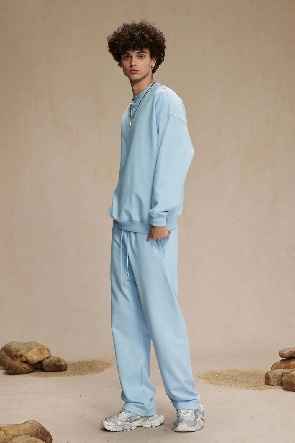 Round Neck Long Sleeve Sweatshirt