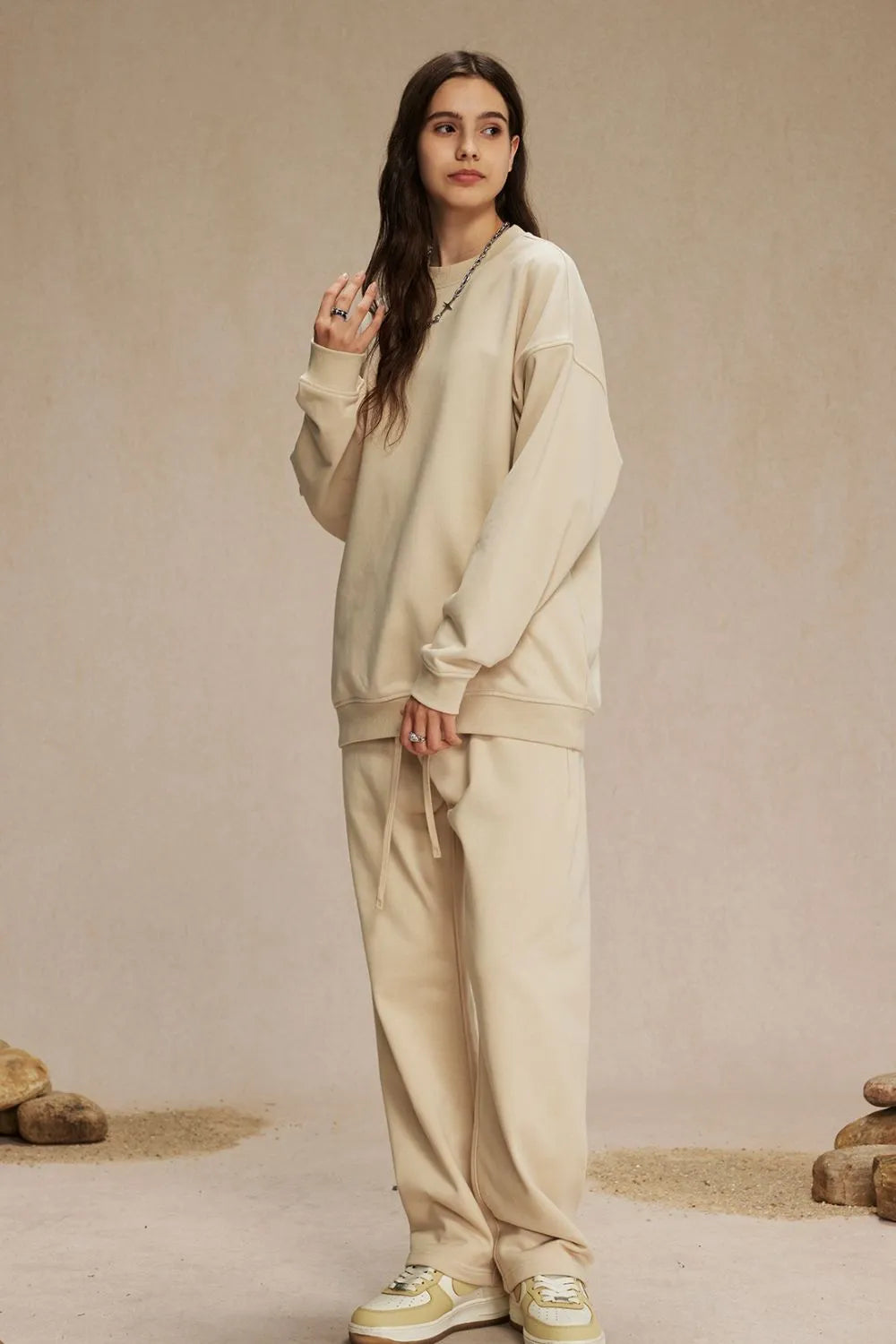 Round Neck Long Sleeve Sweatshirt