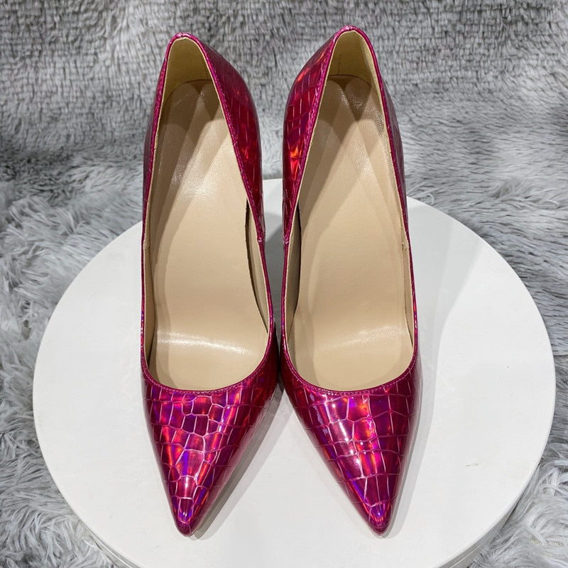 Sparkling Crocodile Pattern Pointed Toe Shoes