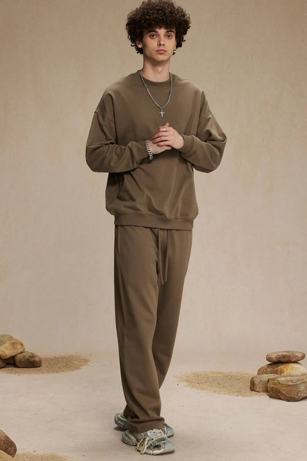 Round Neck Long Sleeve Sweatshirt