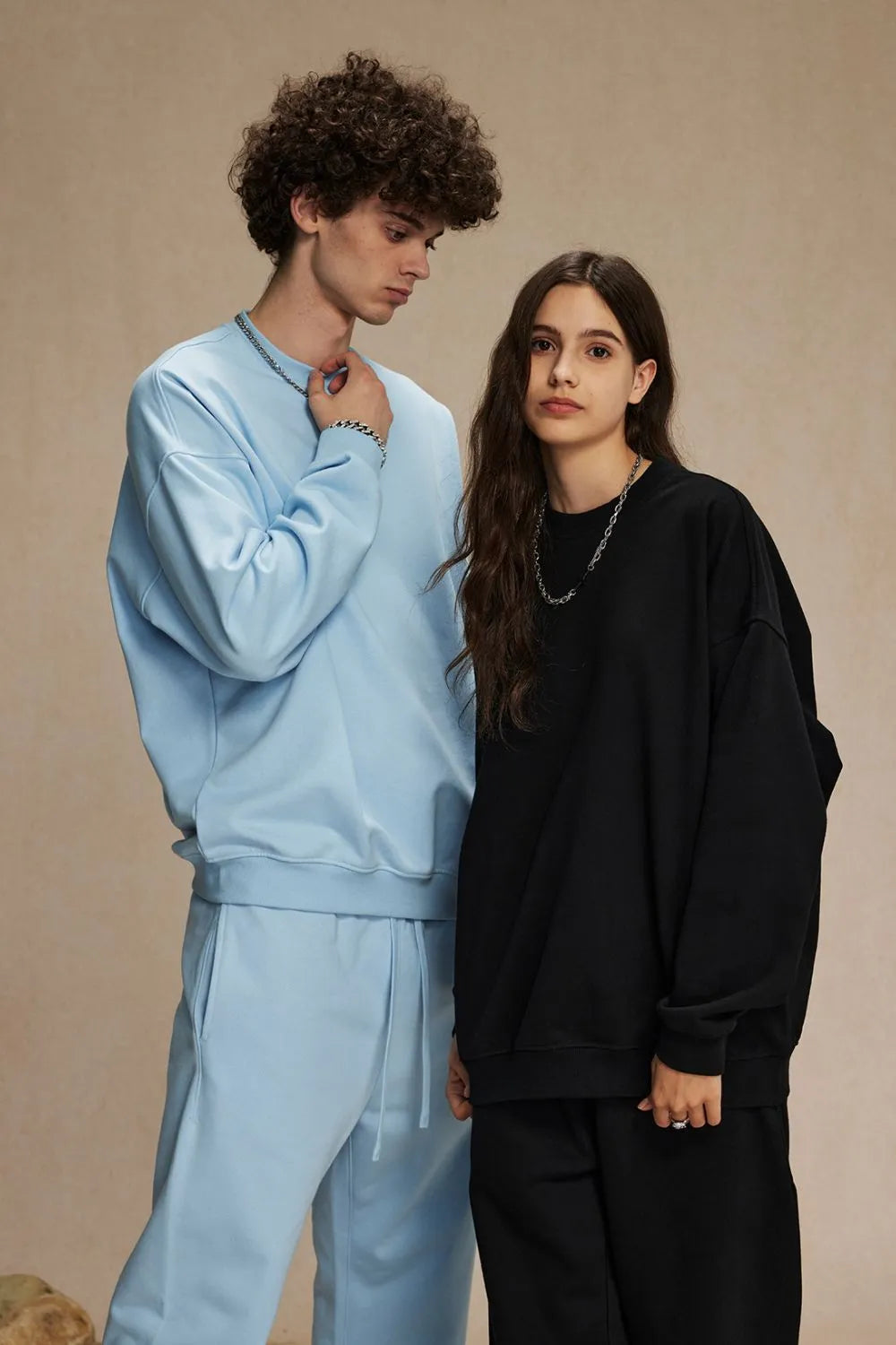 Round Neck Long Sleeve Sweatshirt