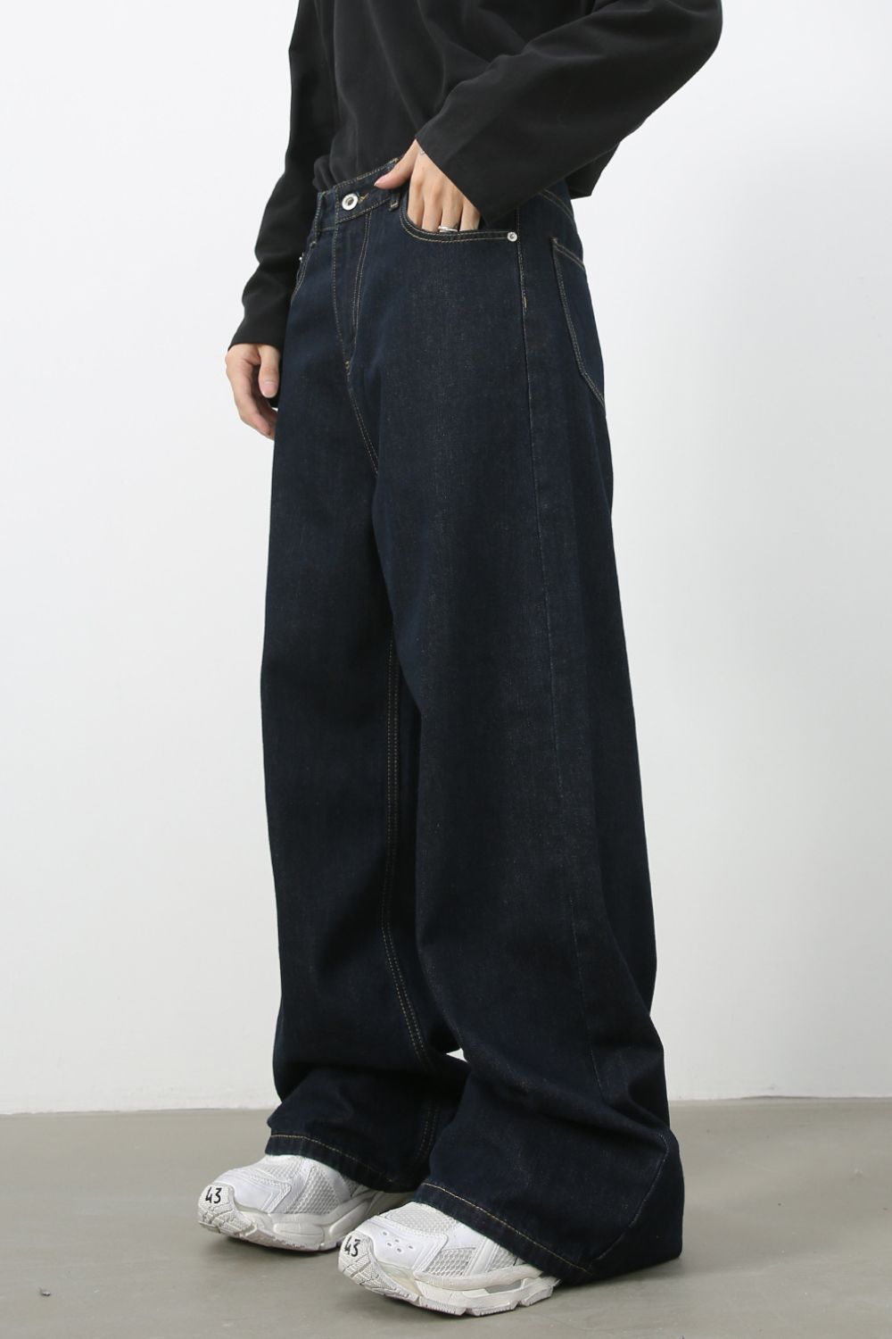 e1634bea-4d91-43d0-bc44-d8ca97de8b91-Max