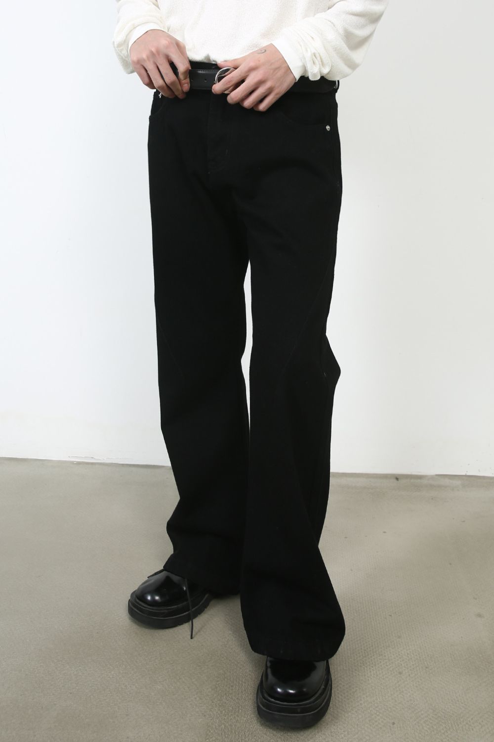 f117d8ae-7444-4a25-92da-76e1e4a29bea-Max