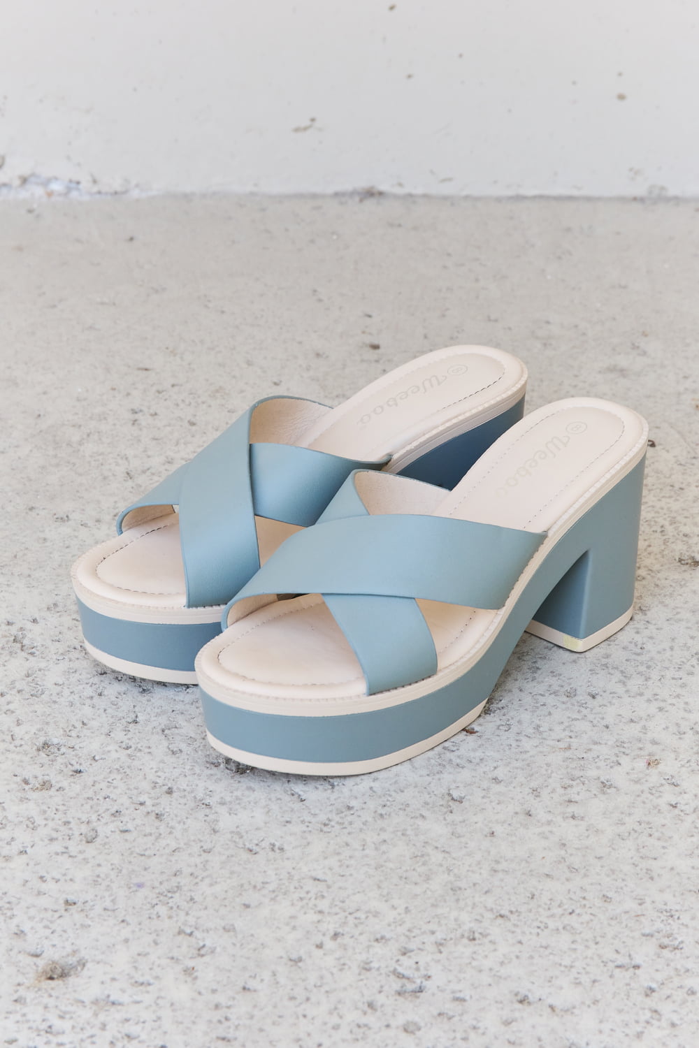 Contrast Platform Sandals in Misty Blue
